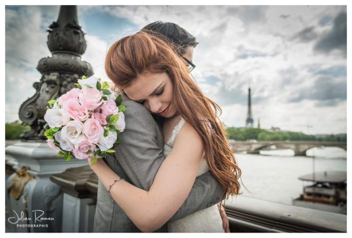 english photographer paris shooting couple paris